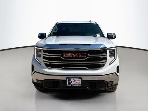 Used 2023 GMC Sierra 1500 SLT AWD/4WD image 2