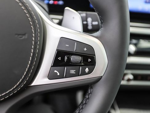 Used 2026 BMW X7 xDrive40i w/ M Sport Package image 14