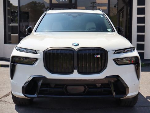 Used 2024 BMW X7 M60i w/ Executive Package AWD/4WD image 3
