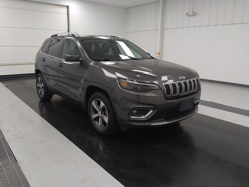 Used 2020 Jeep Cherokee Limited AWD/4WD image 13