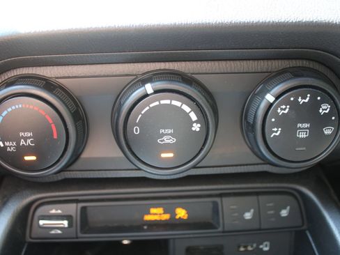 Used 2021 MAZDA MX-5 Miata RF Club RWD image 38