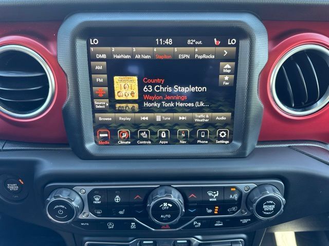 Used 2023 Jeep Gladiator Rubicon w/ LED Lighting Group AWD/4WD image 13