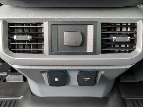 Certified 2023 Ford F150 Lightning XLT image 18