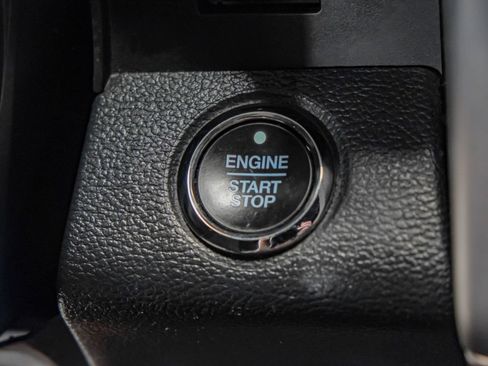 Used 2022 Ford F350 Platinum w/ FX4 Off-Road Package AWD/4WD image 20