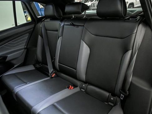 Used 2023 Volkswagen ID.4 Pro S Plus image 14