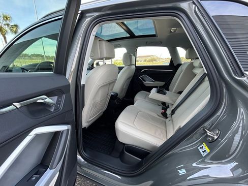 Used 2024 Audi Q3 2.0T Premium Plus w/ Premium Plus Package image 61