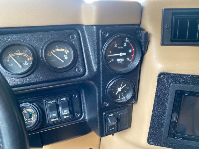 Used 1997 HUMMER H1 4-Door Wagon AWD/4WD image 22