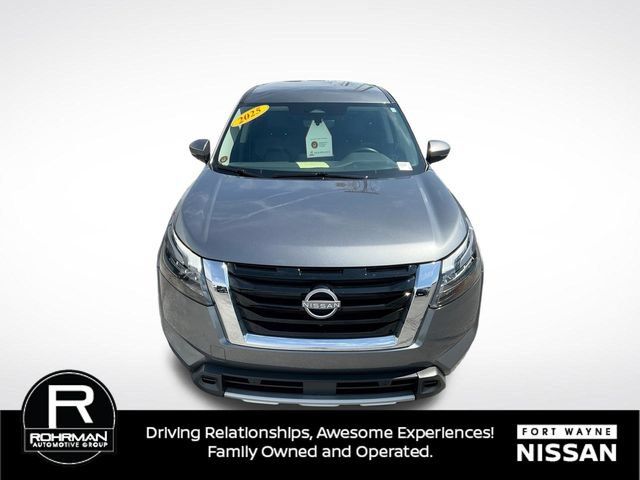 Certified 2025 Nissan Pathfinder SL AWD/4WD image 37
