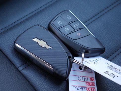 Used 2024 Chevrolet Silverado 2500 Custom w/ Custom Value Package image 37