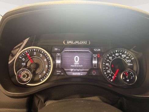Used 2020 RAM 1500 Big Horn AWD/4WD image 10