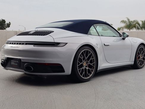 Certified 2023 Porsche 911 Carrera 4S image 9