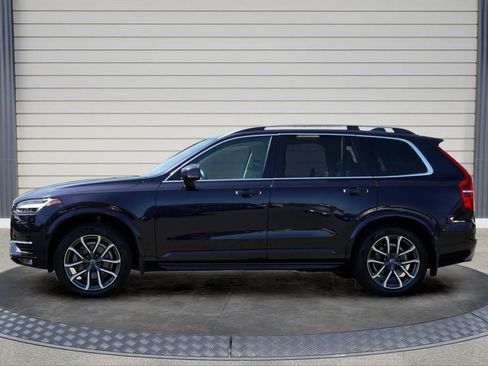 Used 2017 Volvo XC90 T6 Momentum w/ Vision Package AWD/4WD image 4