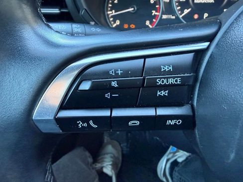 Used 2025 MAZDA MAZDA3 s Sport image 19