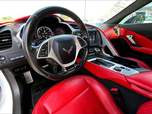 Used 2016 Chevrolet Corvette Z06 w/ 3LZ Preferred Equipment Group RWD image 10