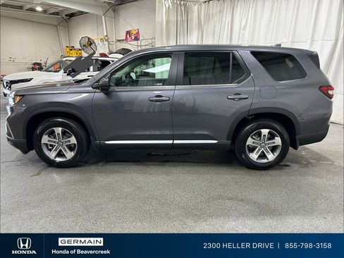 Certified 2025 Honda Pilot EX-L image 5