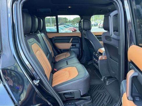Used 2021 Land Rover Defender 110 X AWD/4WD image 11