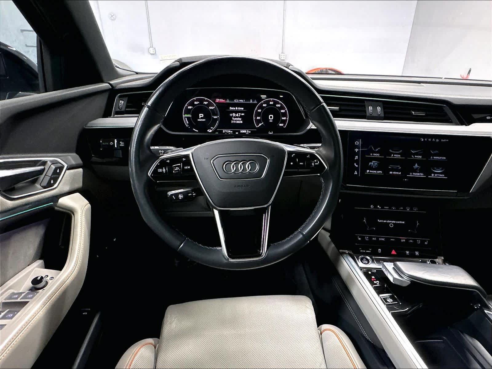 Certified 2024 Audi Q8 e-tron Premium Plus AWD/4WD image 9