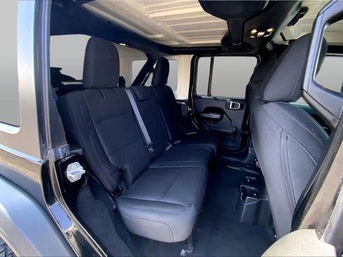 Used 2019 Jeep Wrangler Unlimited Sport S AWD/4WD image 20