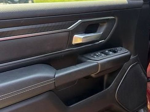 Used 2025 RAM 1500 Big Horn AWD/4WD image 9