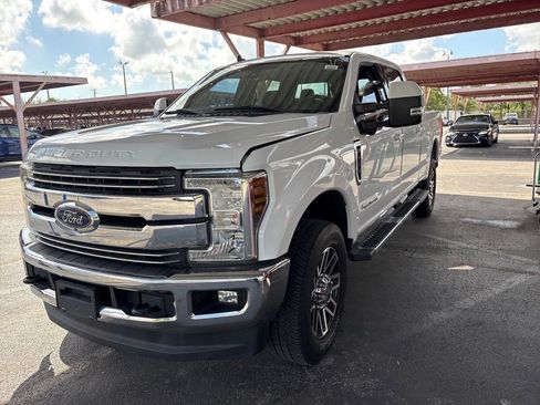 Used 2019 Ford F250 Lariat w/ Lariat Ultimate Package AWD/4WD image 1