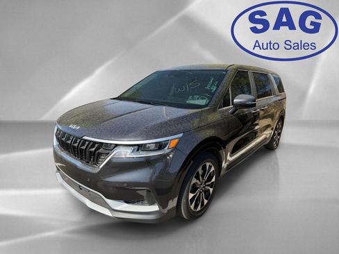 Used 2022 Kia Carnival EX FWD image 5