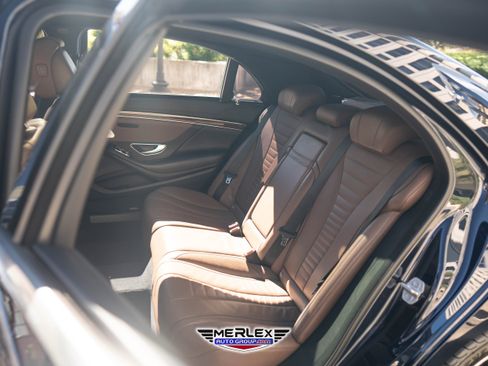 Used 2017 Mercedes-Benz S 550 Sedan image 20