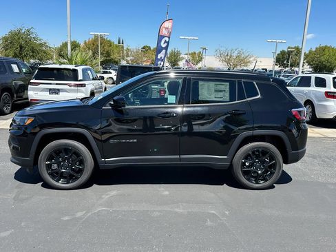 New 2026 Jeep Compass Latitude AWD/4WD image 3