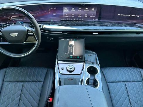 New 2026 Cadillac Escalade IQ Sport 1 w/ LPO, ONYX Package image 12