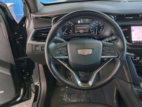 Certified 2023 Cadillac XT6 Premium Luxury FWD image 22