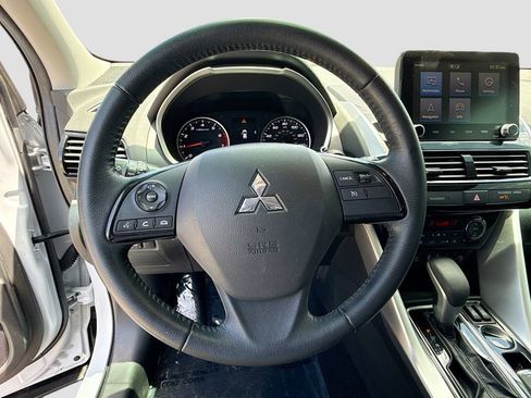 Used 2022 Mitsubishi Eclipse Cross SEL FWD image 38