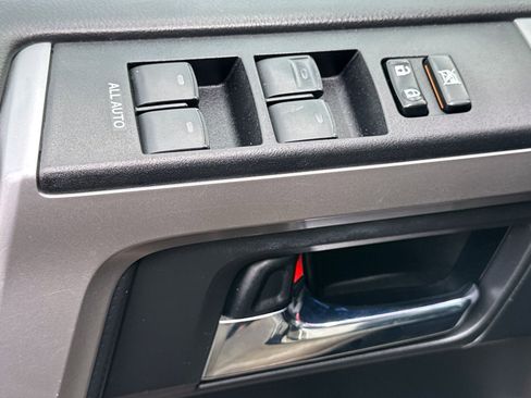 Used 2018 Toyota 4Runner Limited image 11