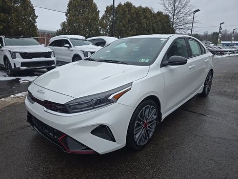 Certified 2022 Kia Forte GT image 3