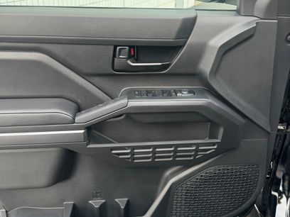 New 2025 Toyota Tacoma SR5