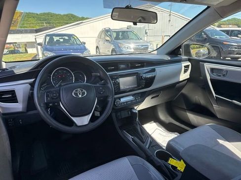 Used 2014 Toyota Corolla LE FWD image 11