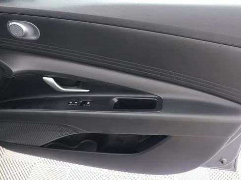 Used 2023 Hyundai Elantra SEL FWD image 27