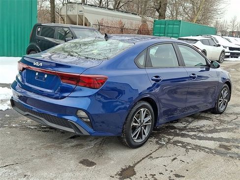 Certified 2022 Kia Forte LXS image 6