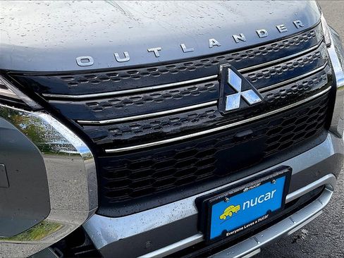 Used 2024 Mitsubishi Outlander SE image 31