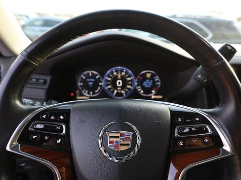 Used 2015 Cadillac Escalade Premium image 28