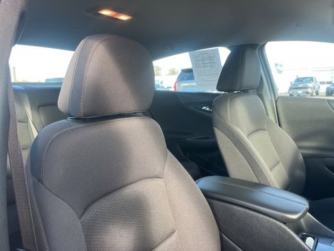 Used 2023 Chevrolet Malibu LT image 54