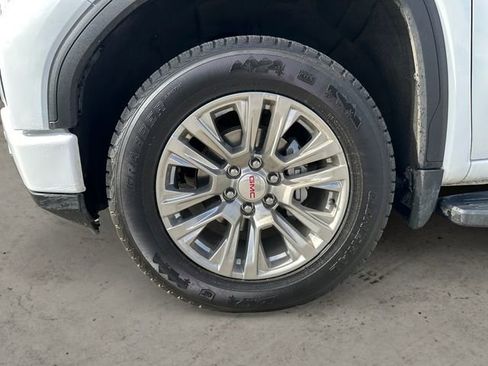 Used 2023 GMC Sierra 1500 Denali w/ Technology Package AWD/4WD image 14