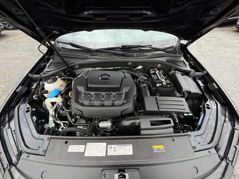 Used 2018 Volkswagen Passat 2.0T R-Line image 23