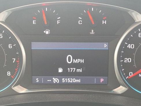 Used 2022 Chevrolet Traverse LT image 47