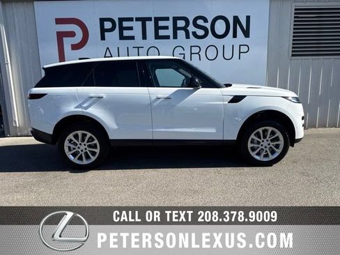 Used 2025 Land Rover Range Rover Sport SE AWD/4WD image 3