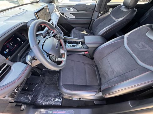 Used 2025 Ford Explorer ST w/ Sun And Sound Package image 18