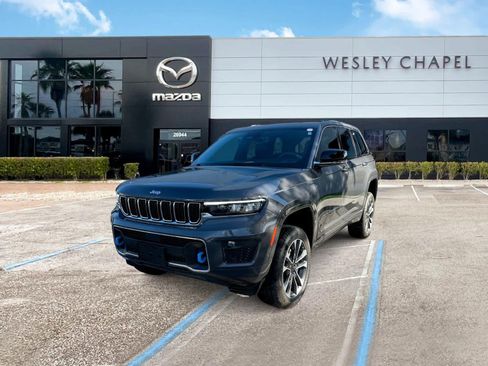 Used 2022 Jeep Grand Cherokee Overland AWD/4WD image 1