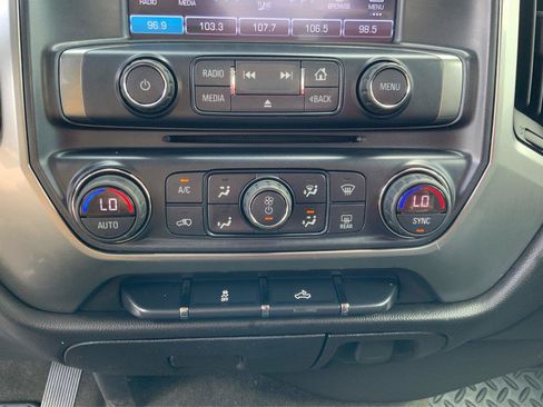 Used 2018 Chevrolet Silverado 1500 LT w/ All Star Edition AWD/4WD image 33