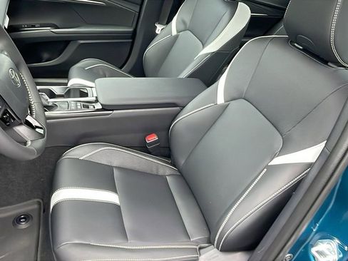New 2026 Toyota Camry SE FWD image 9