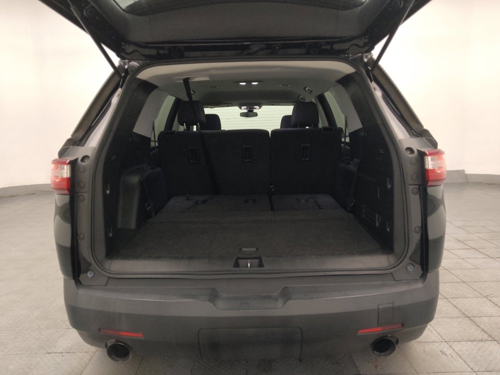 Used 2021 Chevrolet Traverse LS FWD image 29