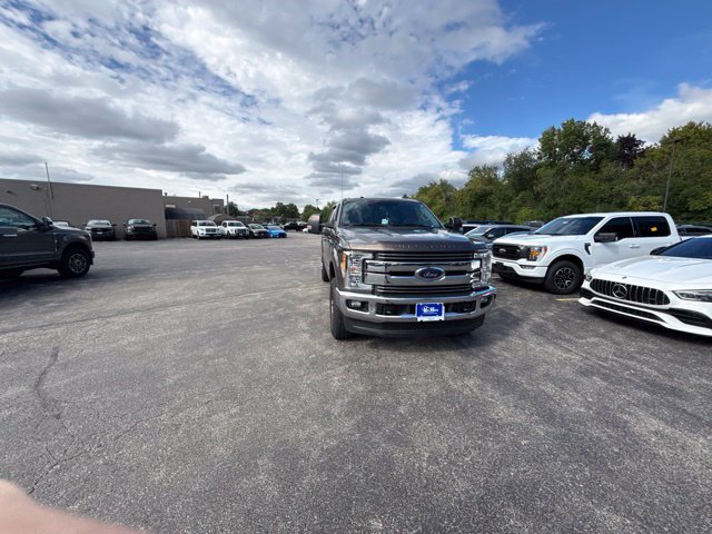 Used 2017 Ford F350 Lariat w/ Lariat Ultimate Package AWD/4WD image 2