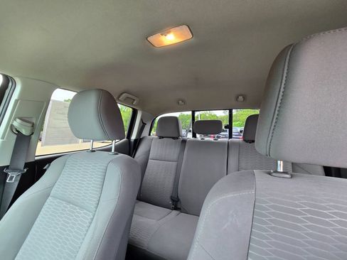 Used 2017 Toyota Tacoma SR5 AWD/4WD image 26